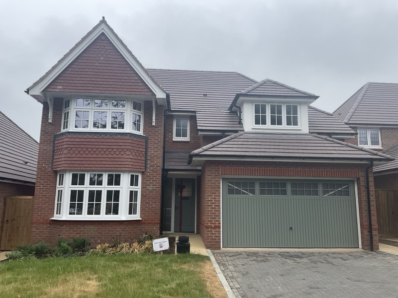 Snagging survey photo from a new-build in Hatfield