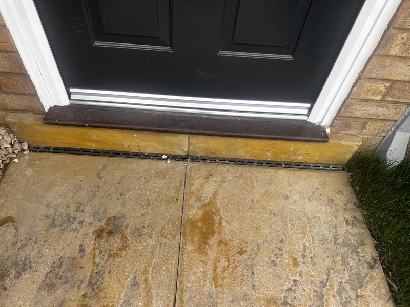 Snagging survey photo from a new-build in Luton